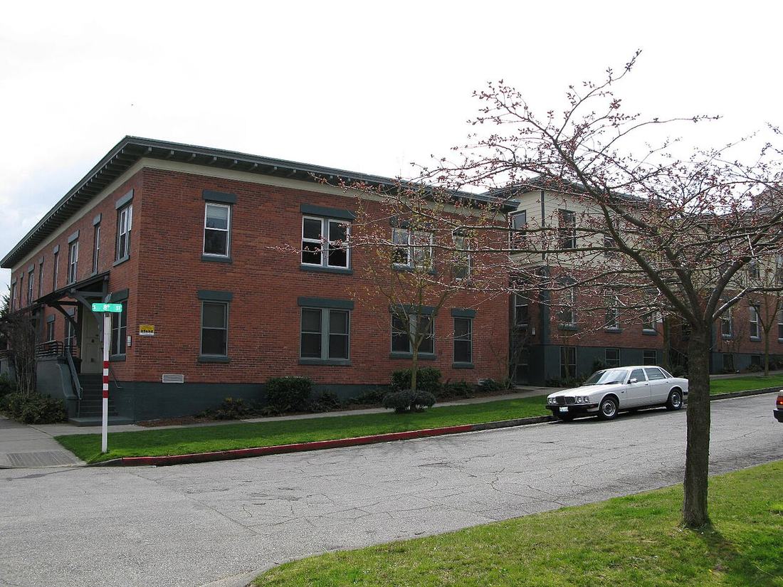 A brick apartment building in Tacoma, Washington